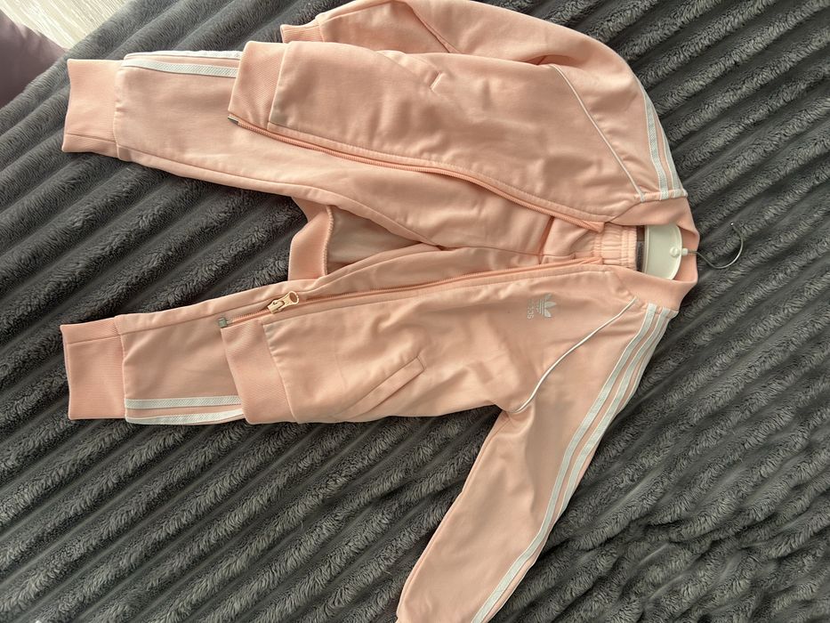 Спортивний костюм адідас