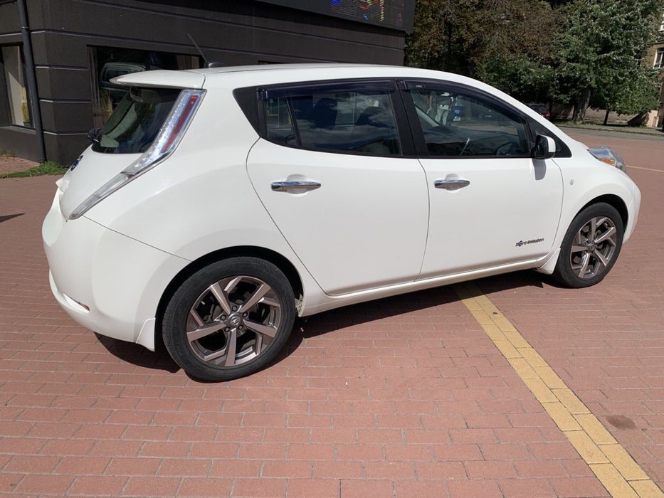 Продам Nissan leaf 2015 р