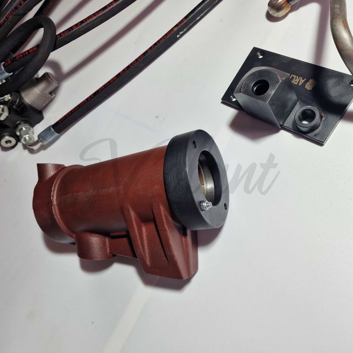 Rozdzielacz Hydrauliczny 3 Sekcje C-360 Cylinder Z Nakrętka Zestaw