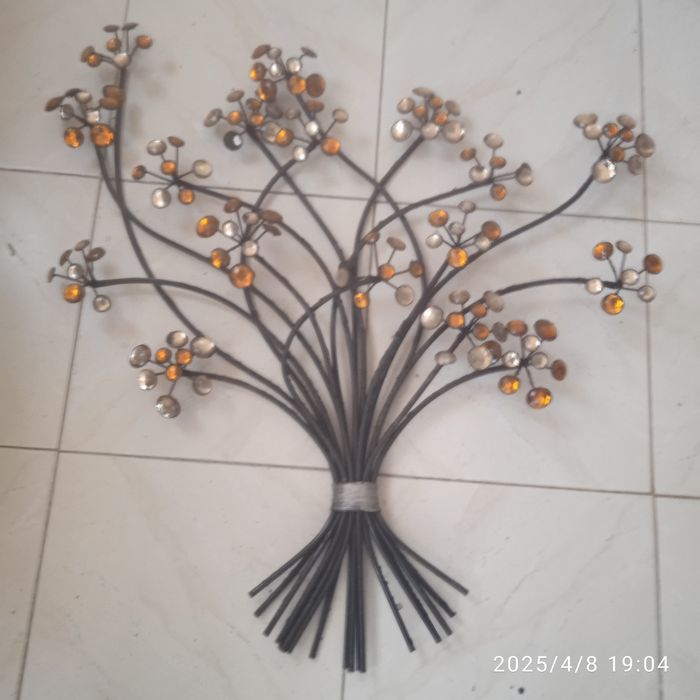 Peça decorativa em ferro, árvore com brilhantes