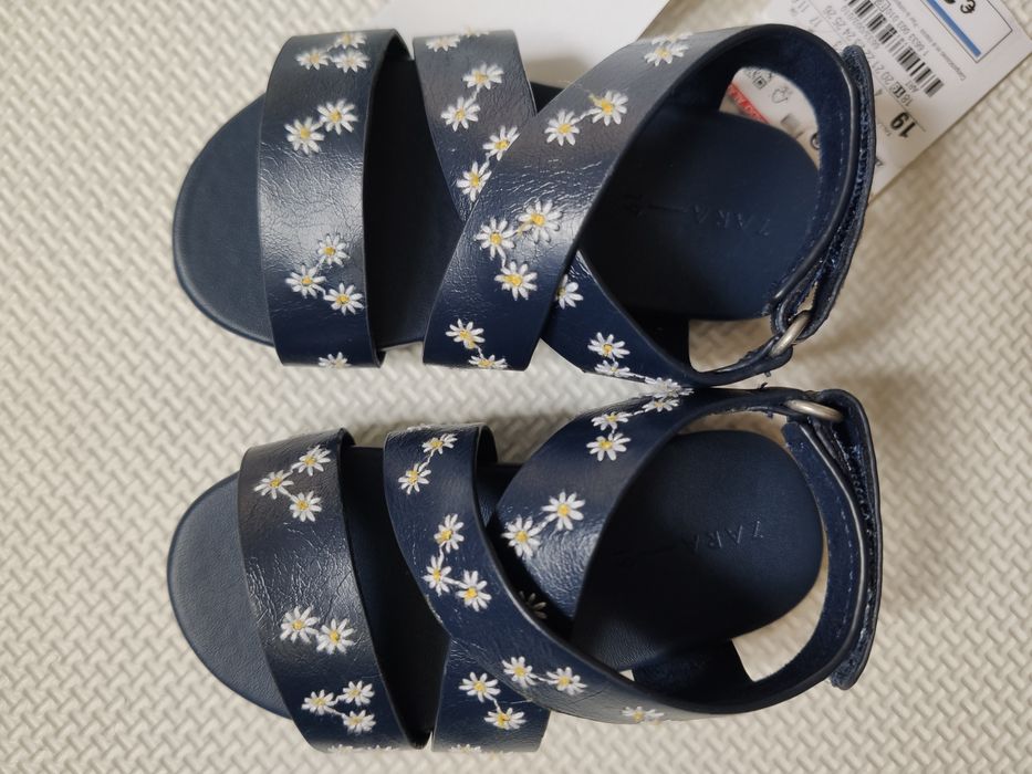 Sandałki dla dziewczynki Zara kids r. 19