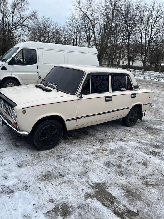 Продам Ваз  21011