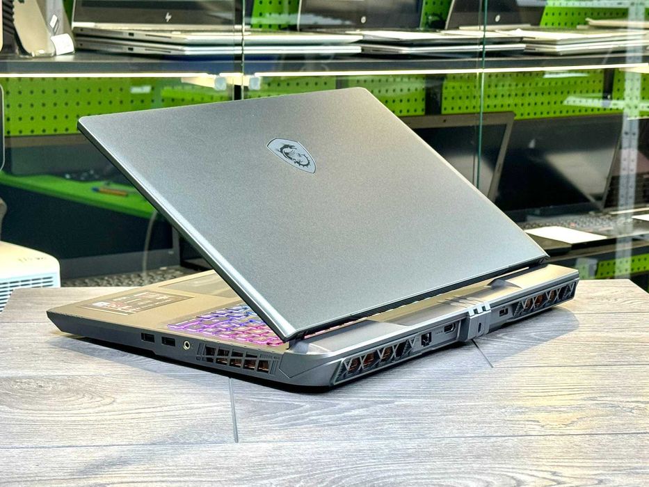 MSI Vector ігровий ноутбук | Intel Ultra 7 255Hx 20 ядер | GeForce RTX 5070Ti | 32 DDR5