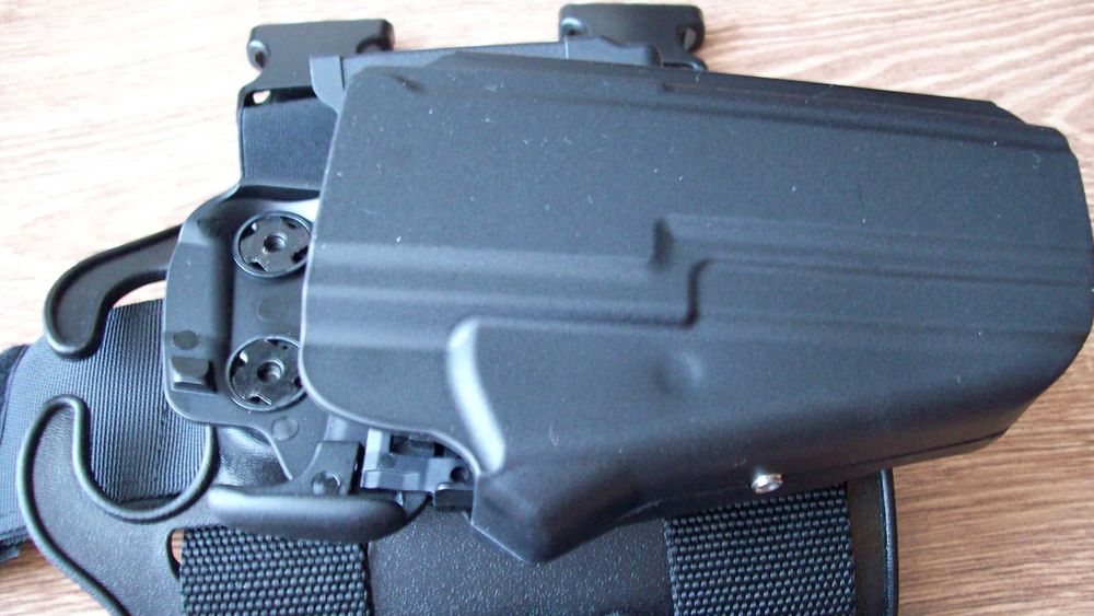 Zestaw taktyczny do CZ P-01, SP01, CZ 97, Sig Sauera i innych..