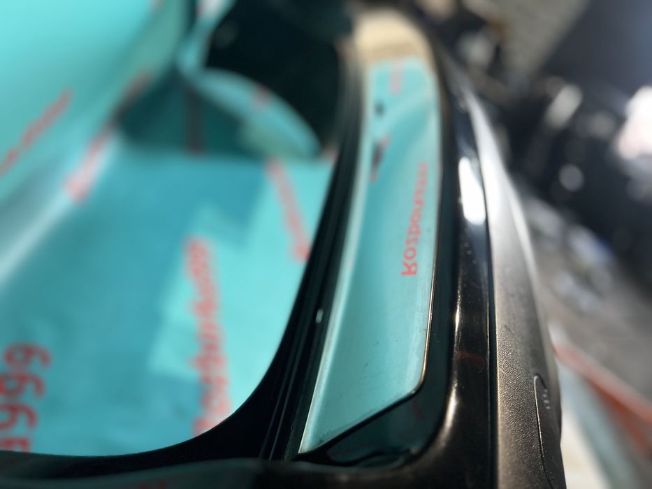 Задний бампер vw Touareg 7L чорний Таурег