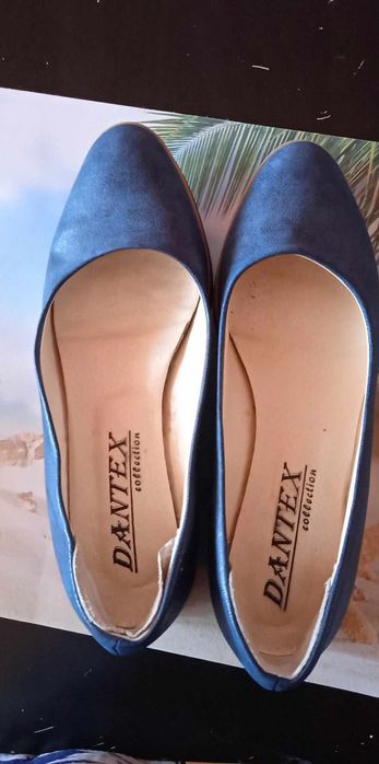 Buty  damskie r 36. 37