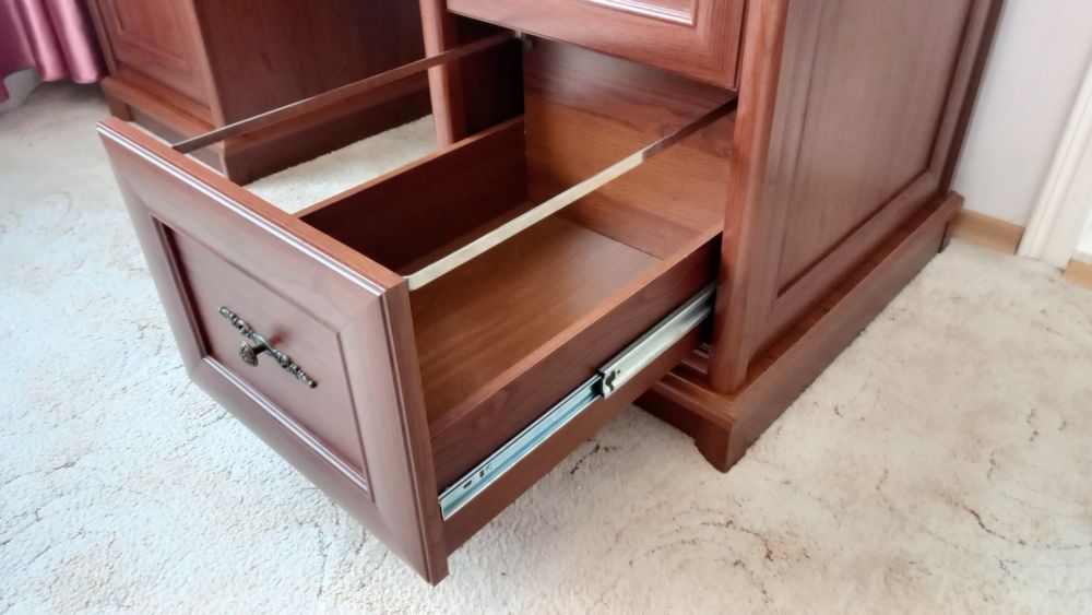 Стіл компьютерний / керівника / Gerbor