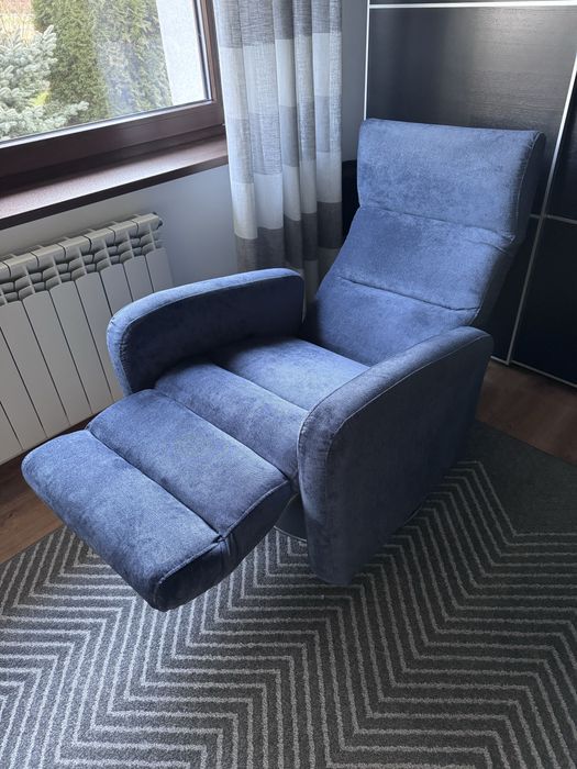 Fotel z funkcja relax (zasilany elektrycznie)