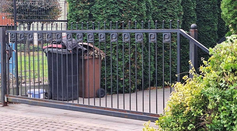 Ogrodzenie metalowe, kute.