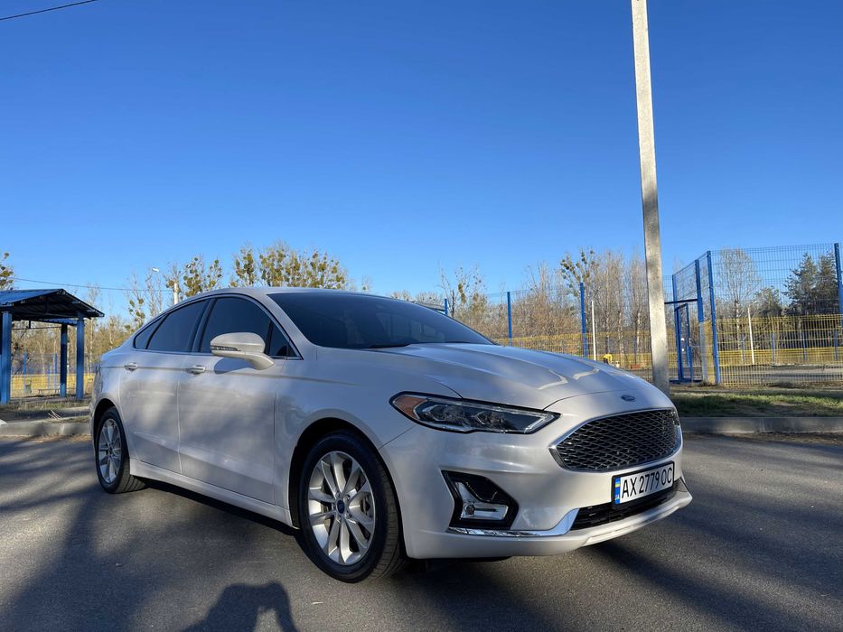 Ford Fusion 2.0 Hybrid CVT Titanium 2019 гібрид елктро