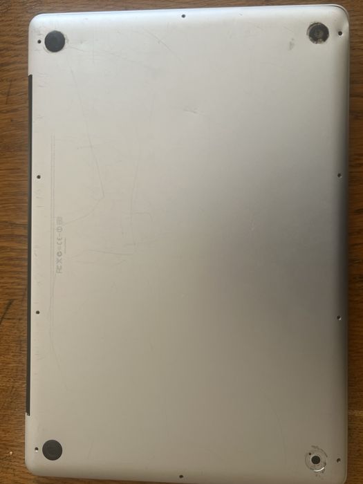 Продам Macbook Pro на запчастини