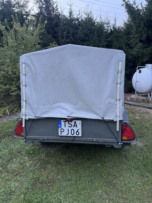 Przyczepka samochodowa