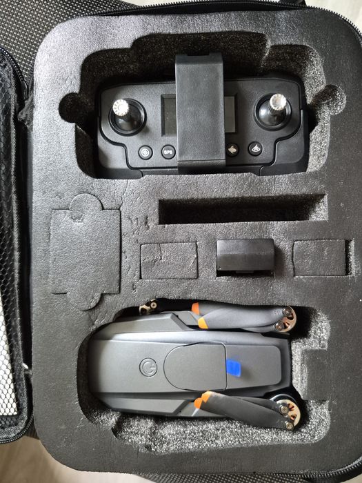 Дрон RG101 pro, в відмінному стані