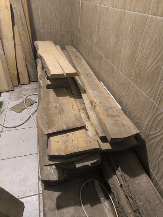 Дерево пиломатеріали дуб ,горіх ясень 1.5 куба