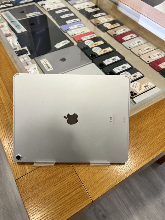 IPAD PRO 12,9 3.ª GERAÇÃO 256GB USADO