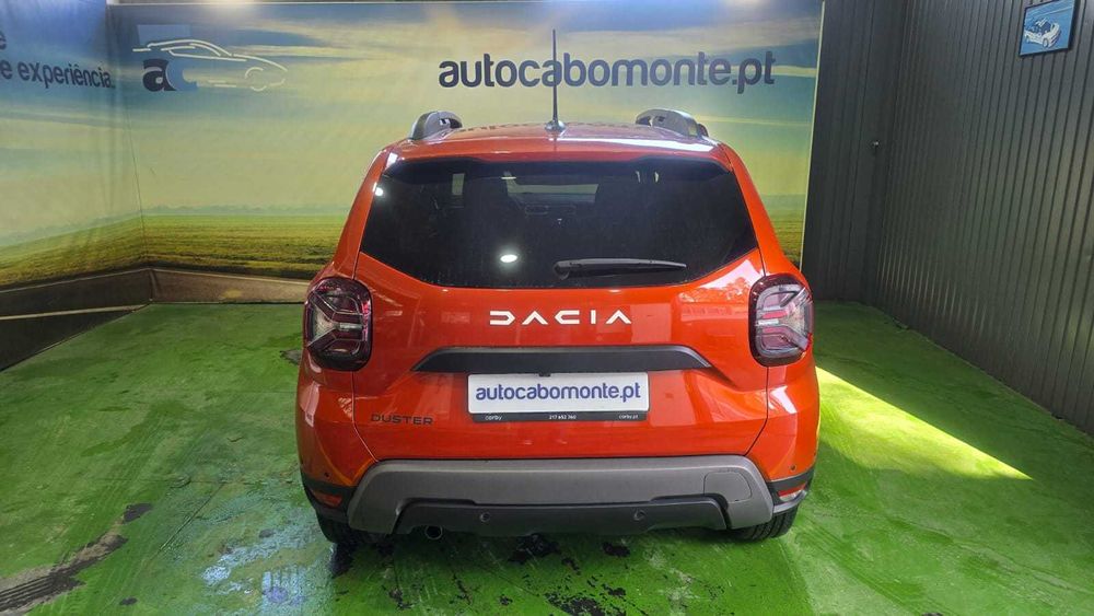 Dacia Duster 1.0 TCe Bi-Fuel  -  Salvado