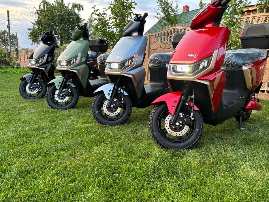 Електроскутер Crosser CR13 (2000W, Графенова батарея 72V/24A ДОСТАВКА