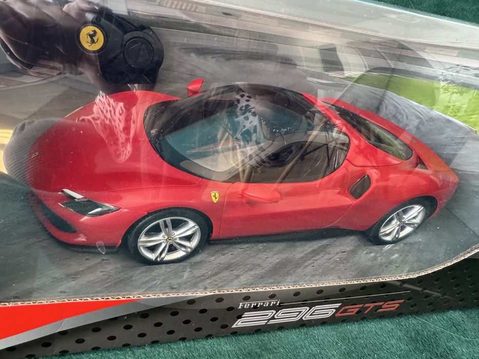 Rastar Ferrari 296 GTS samochod zdalnie sterowany Nowy