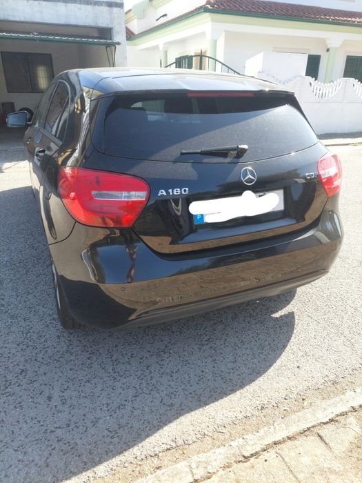 Mercedes-Benz A180