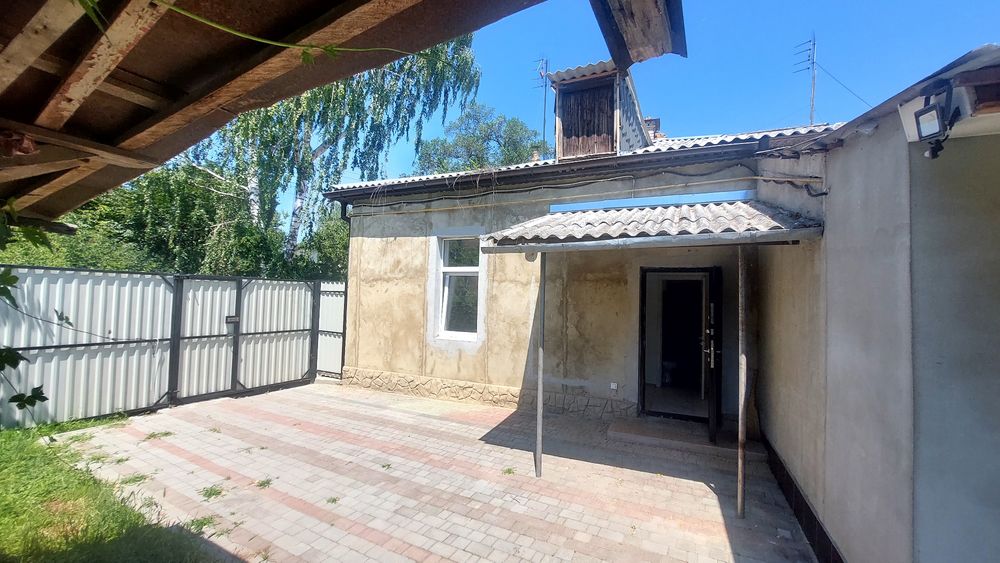 Продам 2-кімнатну квартиру. Вул.Вірменська,80.