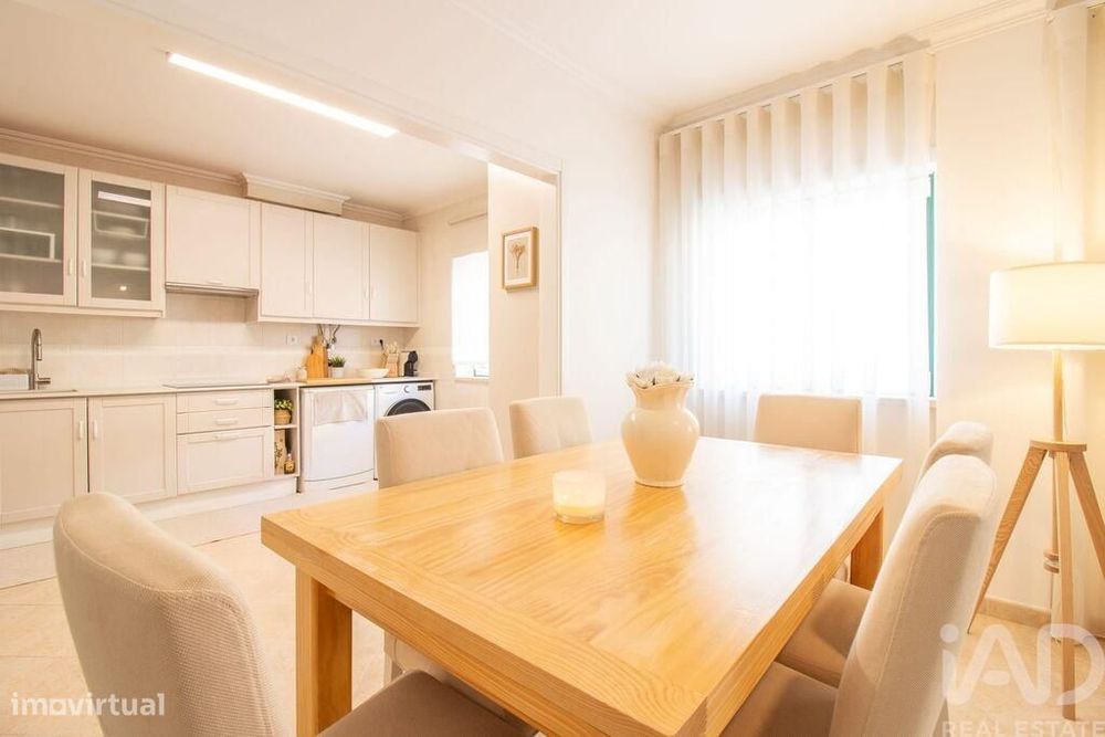 Apartamento T3 em Cadaval e Pêro Moniz de 116 m2