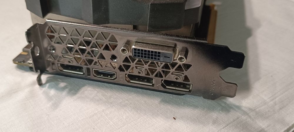 Відеокарта ZOTAC 1080ti