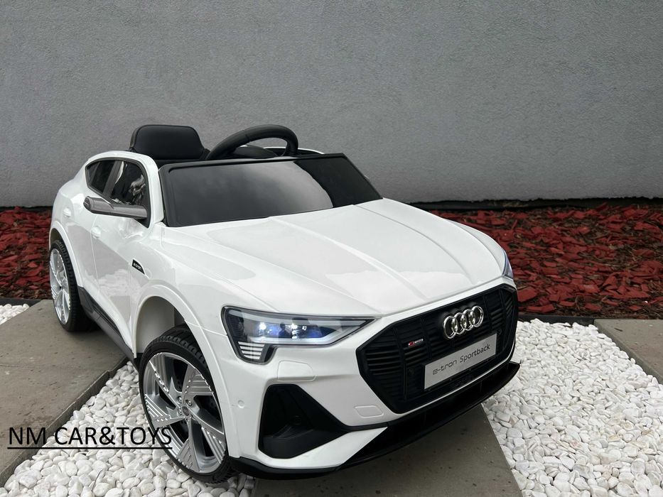 Auto na akumulator 180W 4x45W Audi E-Tron Pojazd Samochód