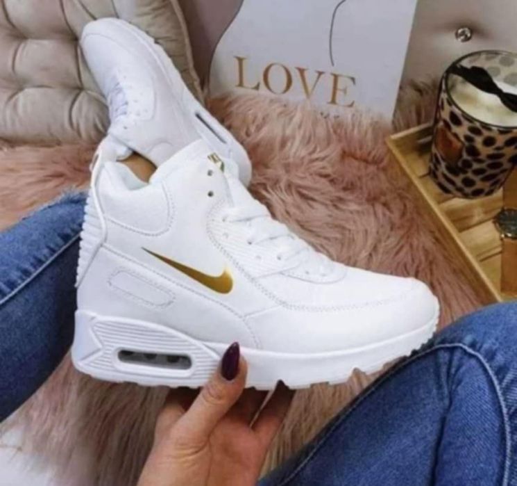 Mega wygodne buty damskie
36-41
Wysyłka pobraniowa 
Zapraszam