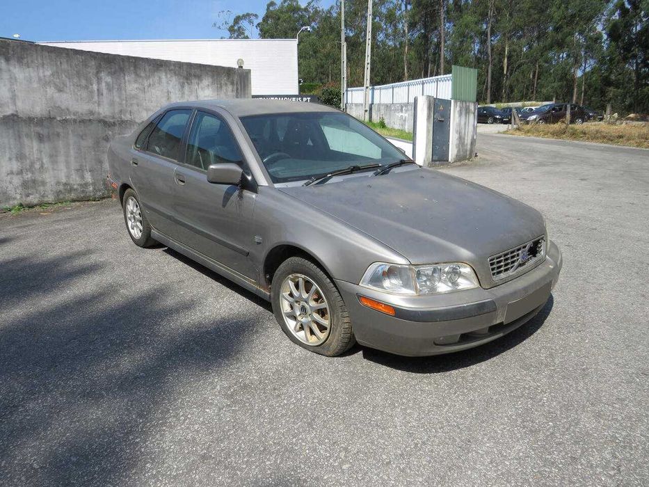 Volvo S40 1.6 de 2003 - Peças Usadas