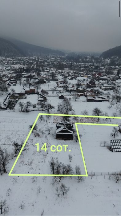 Продаж земельної ділянки в самому центрі села Шешори! Неподалік річка