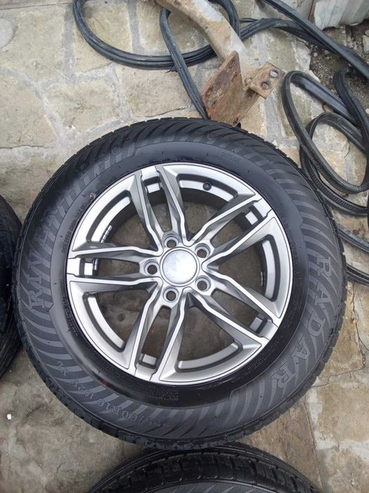 Комплект диски 5.114\3 R16 шини225\60R16 Toyota\ Mazda\ Nissan