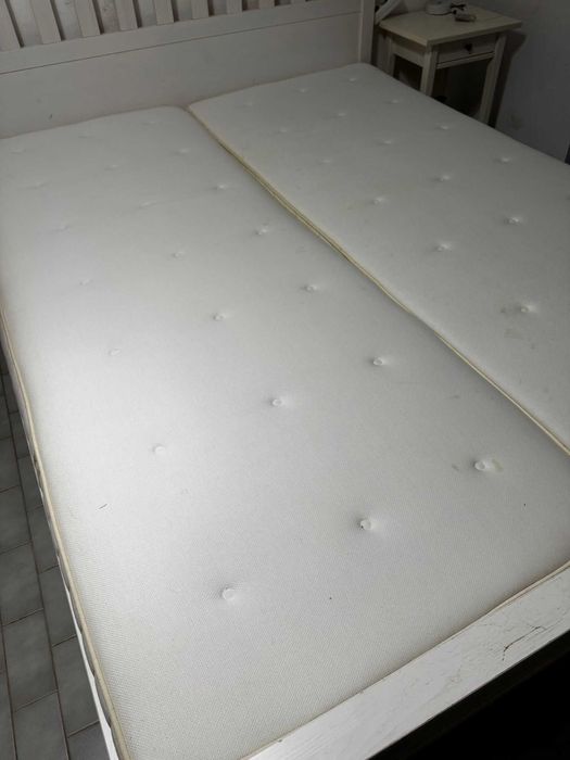 Cama de casal c/colchões