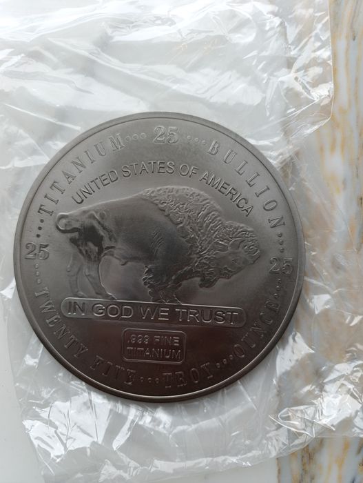 Moneta kolekcjonerska z tytanu 25oz