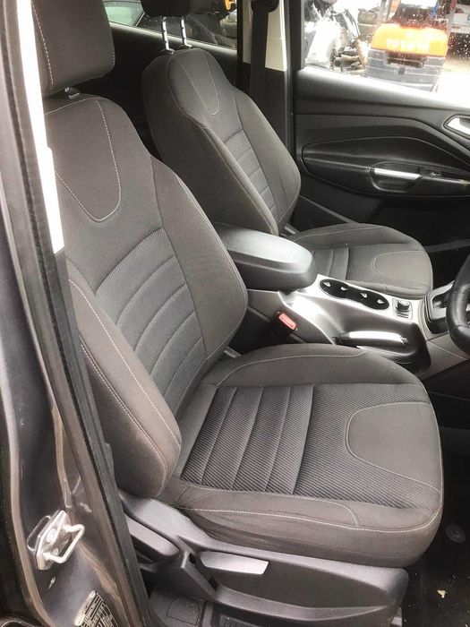 Кузов.кузовні запчасти для Ford Kuga 2013p