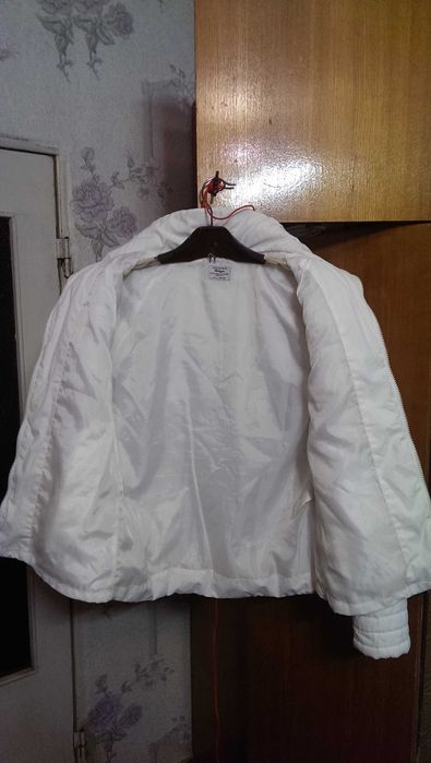 Женская лёгкая Куртка  ветровка Xdye размер L в отличном состоянии