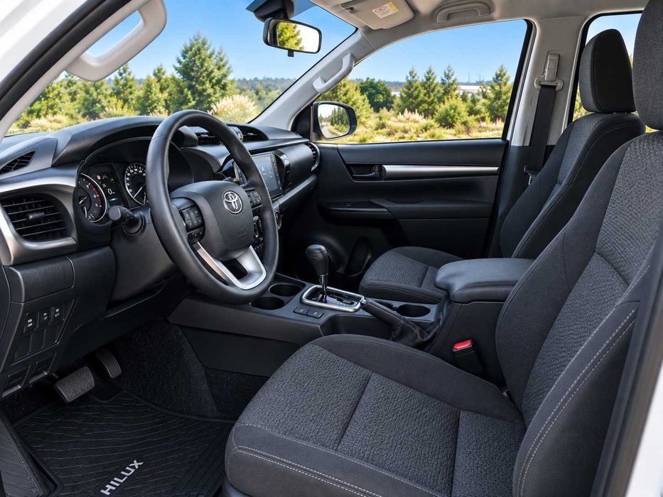 Toyota Hilux 2.4 4x4 Automática | Cabine Simples | 2025 | IVA Dedutível