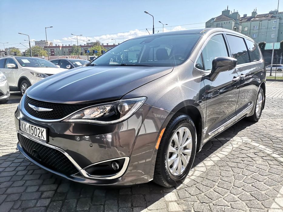 Chrysler Pacifica 3.6i V6 291KM Pentastar 7os. Automat Touring Plus Hands Free Kamera