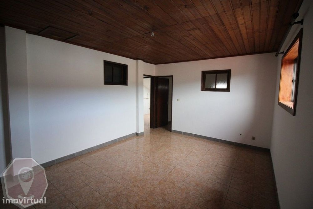 Apartamento T2 Vale de Cambra - para investidor