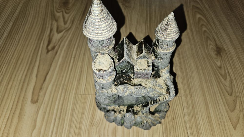 Stary zamek - ozdoba do akwarium