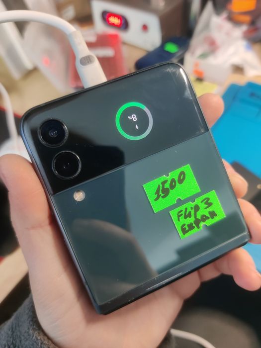 Samsung Galaxy Z Flip 3 / Flip 4 на запчастини або по запчатинах