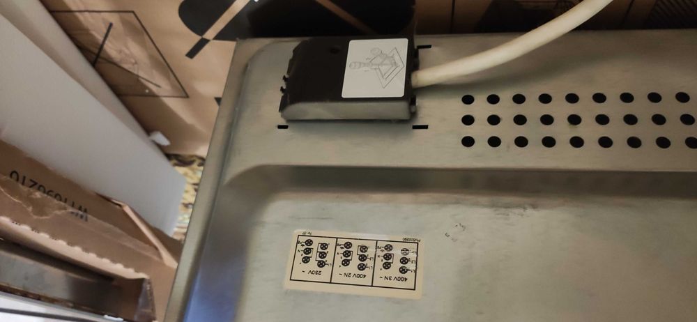 Духовой шкаф со съёмной варочной поверхностью Gorenje