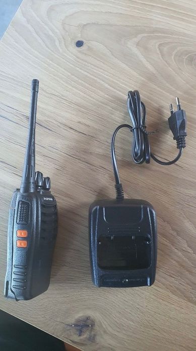 Krótkofalówka walkie talkie radio latarka gadżet telefon budowa milita