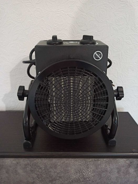 Продам! Тепловая пушка электрическая 3000 Вт. Тепловентилятор.
