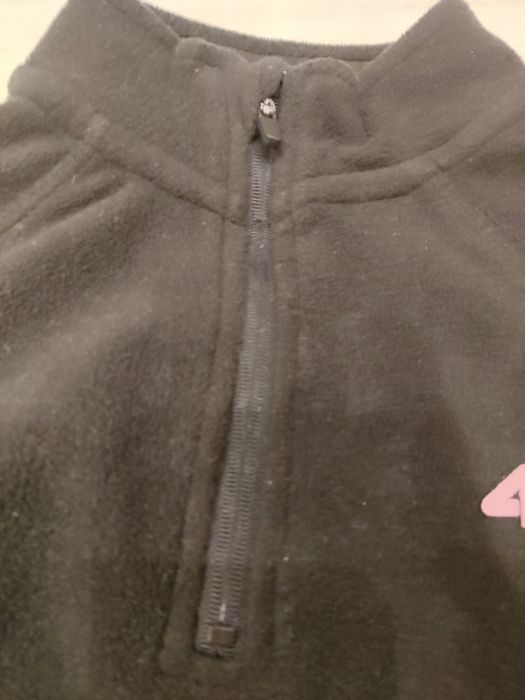 Bluza polarowa 4F czarna 122/128