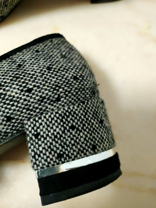 Par sapatos usados praticamente novos