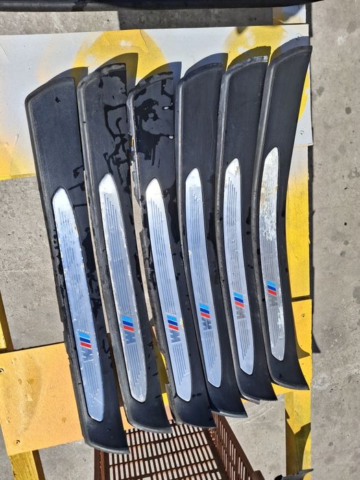 Listwy Wewnętrzne M pakiet BMW E60 E61 Nadprogowe Pojedyncze