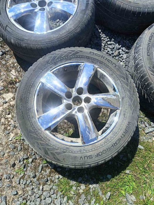 Шини диски титани резина Lexus