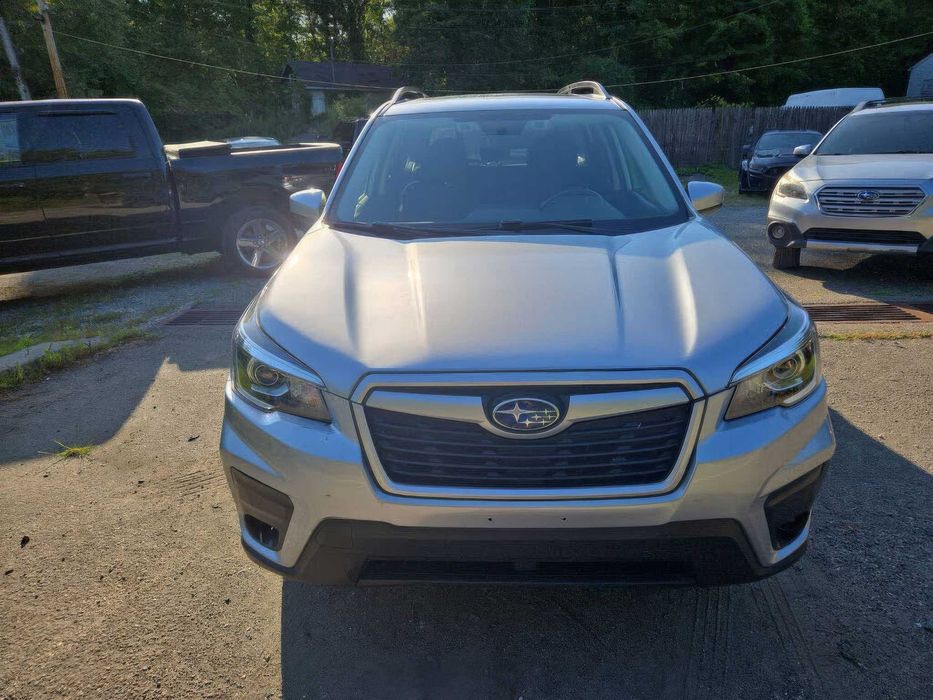 Subaru Forester Premium      2019