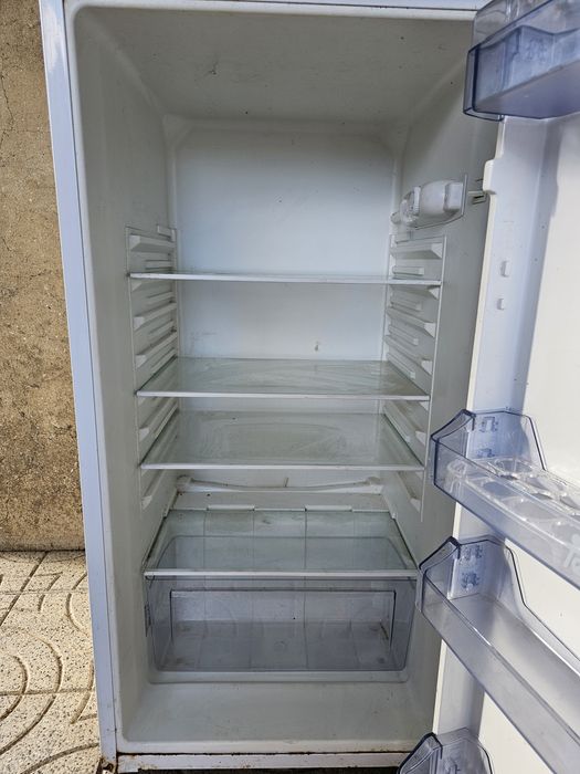 Frigorifico com arca congeladora