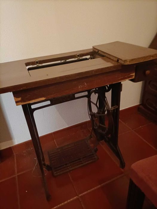 Máquina de Costura - Singer - Colecionadores